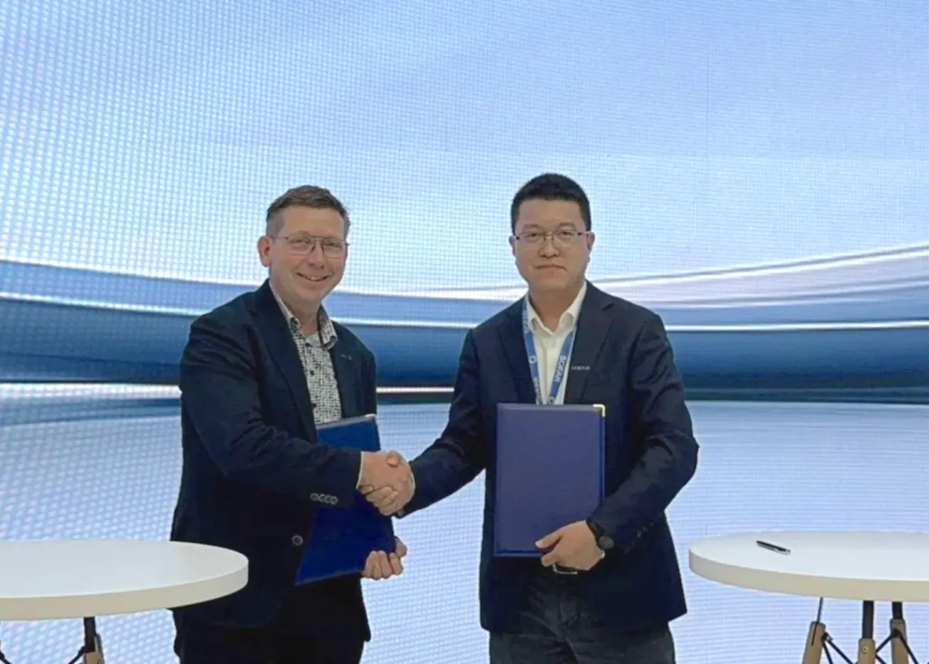 Chinezen samen met New Energy, advocaat opent kantoor in Maastricht en Preps breidt uit